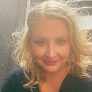 Meet your Posher, Julianne
